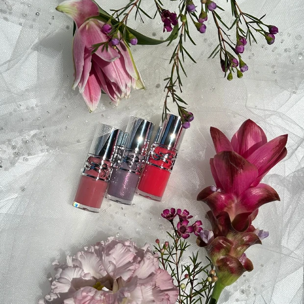 もうチェックした?イヴ・サンローランの新リップ☺︎❤︎