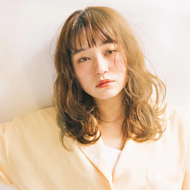 女っぽカジュアルを叶える！ 春の本命シースルーバングで即おしゃ顔に