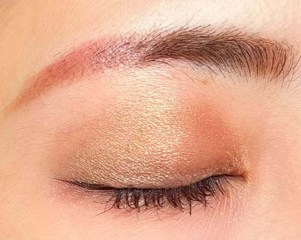 【WHOMEE(フーミー)話題の新作】イガリシノブさん的骨格理論で簡単垢抜けメイク💖【時計回りパレット・反時計回りパレット】_9_4