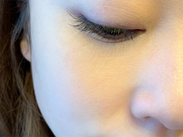 【新発売】粉感苦手派におすすめしたい、パウダー超えのなめらかさ！「コフレドール パウダレスウェット」_6_2