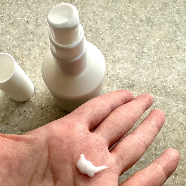 髪の透明感には青みが必要！と印象学研究から生まれた「 SEE/SAW 」_3_1