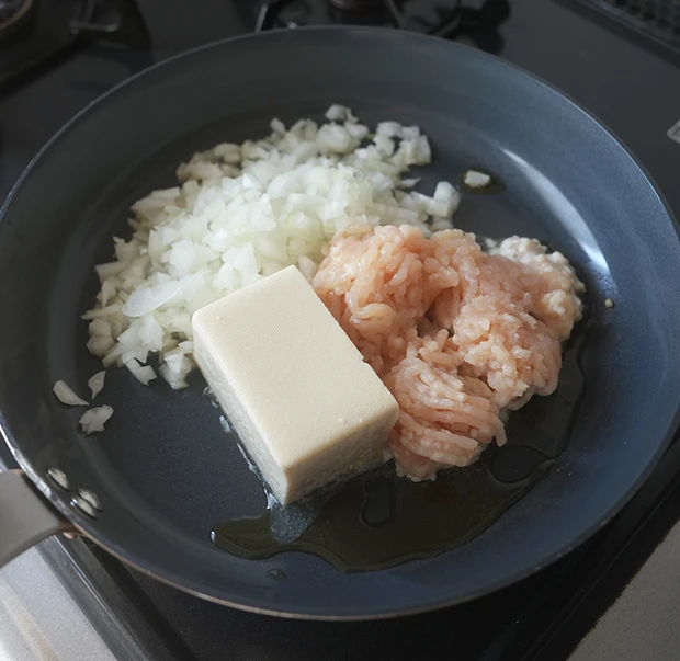 ももせ　レシピ　韓国料理　韓国風そぼろ丼 1