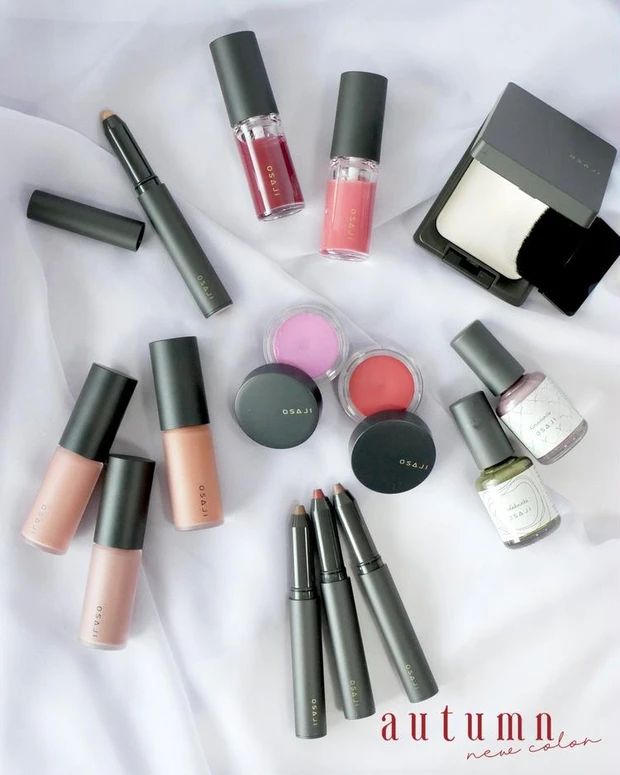 【6位】オサジの秋コレクションをスウォッチ！ 好きなものへの情熱や個性がテーマ【秋コスメ2025】