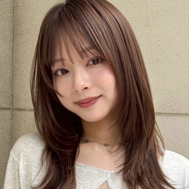 【ミディアムレイヤー】結んでもおしゃれ！ スタイリングも簡単な重軽ミディ…