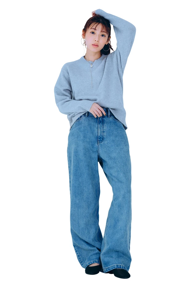 白石聖×ユニクロニットを着る日の洒落見えメイク。スフレヤーンには遊び心をプラス