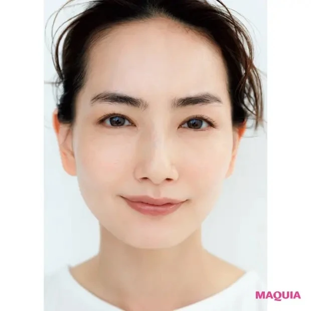 【落ちないメイクQ&A】Q 乾燥で崩れやすくても仕上げのお粉は使うべき?