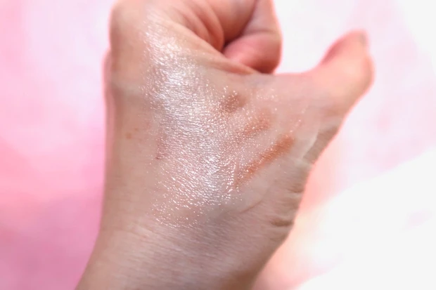 【新感覚!ジェルとバームの良さを兼ね備えた才色兼備なクレンジング】speraクレンジングジェルバーム_3_2