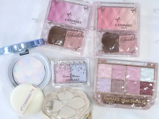 【夏新色コスメ2026】キャンメイクから新作チークが登場！ 3月発売の夏新色を全色スウォッチ