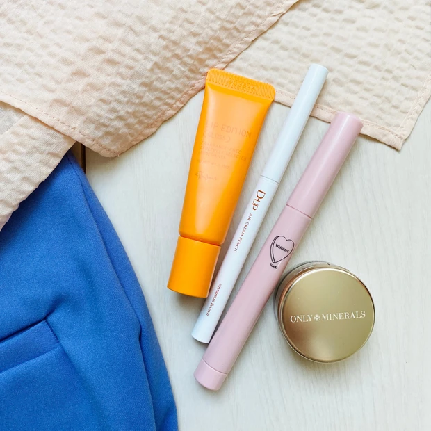 垢抜け感あり！100円ショップ活用オシャレ術のファッション×メイク_3_1