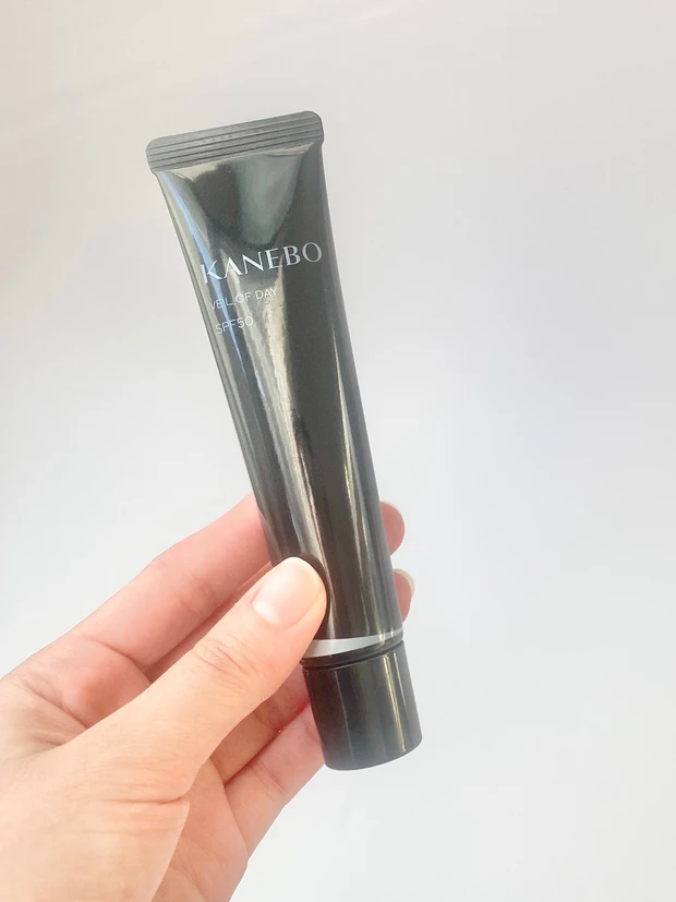 カネボウ　ヴェイルオブデイ　日焼け止め　UV 紫外線