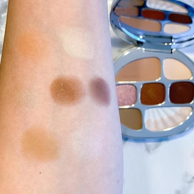 【中国コスメ】Joocyee（ジューシー） 貝殻マルチパレット_#07 ゴールデンブラウンサンライズのスウォッチ