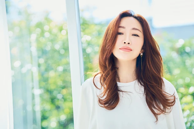 神崎 恵さんが提案。久しぶりの「再会」の日のメイク&ファッション PhotoGallery_1_3