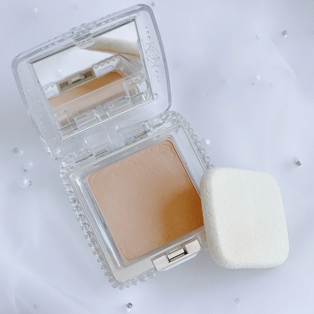 ポーチの中身 お直しファンデ 紹介