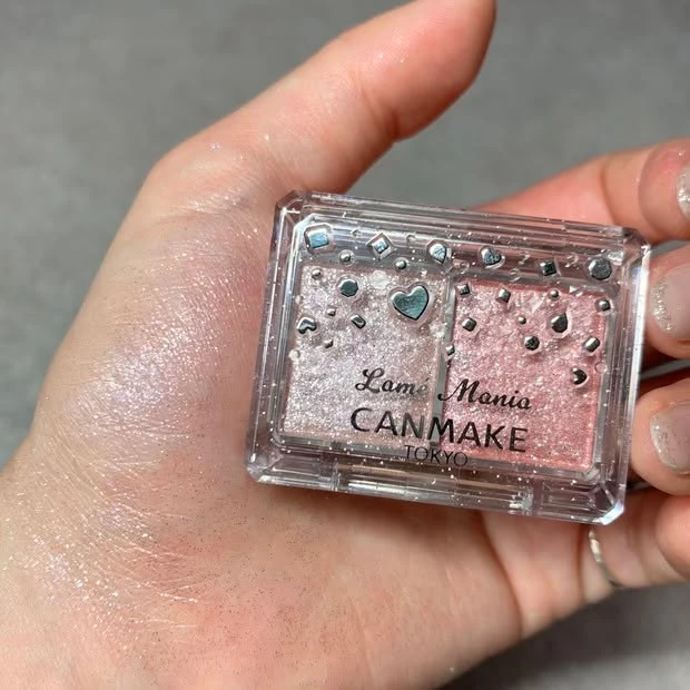 キャンメイク ラメマニア 02