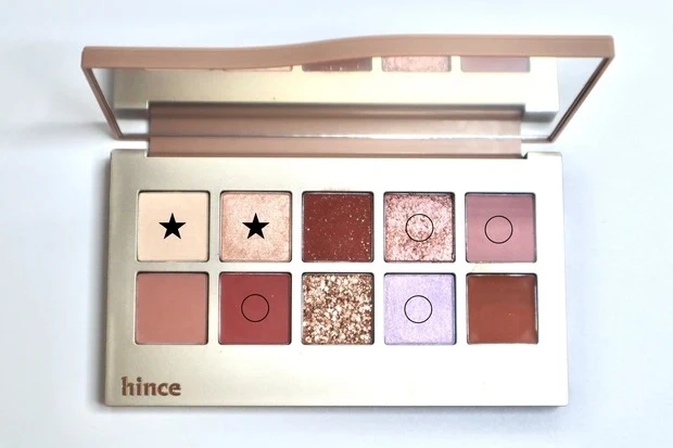 【おすすめ韓国アイシャドウ⑥】hince（ヒンス）ニューデップスアイシャドウパレット 02 オフバランス　アイメイク