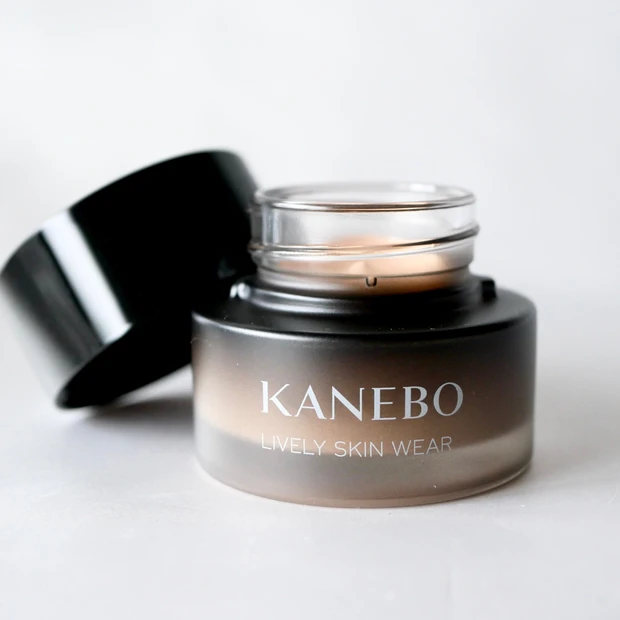 KANEBO(カネボウ)ライブリースキンウェア