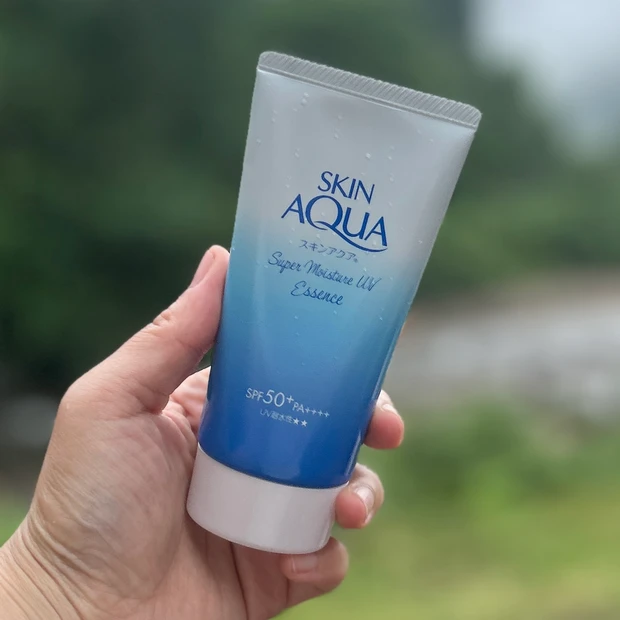 スキンアクア スーパーモイスチャーエッセンスC