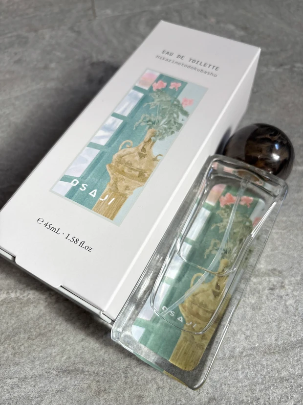 オサジ ホリデー 2025 限定 香水 フレグランス 光の届く場所 よしいちひろ ホリデーコスメ フローラル