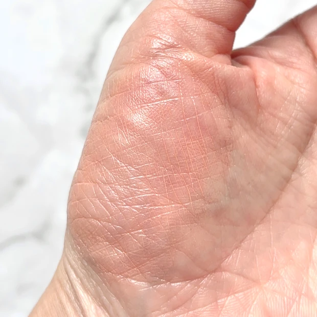 ジョンセンムル アーティストクッションブラッシュ ピーチネクターのスウォッチ