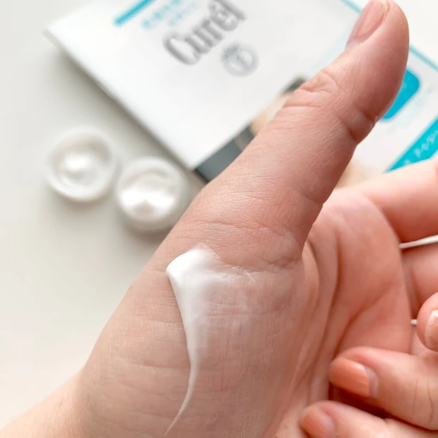 外出先でもシュッとひと吹き！Curél［キュレル］ディープモイスチャースプレーひとつで全身保湿ケアが完了！
_8