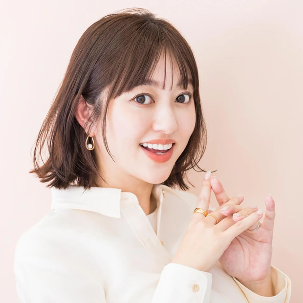 菊地亜美さんが35cmヘアカット! 出産直前・小顔を叶えるミディアムヘアに_9