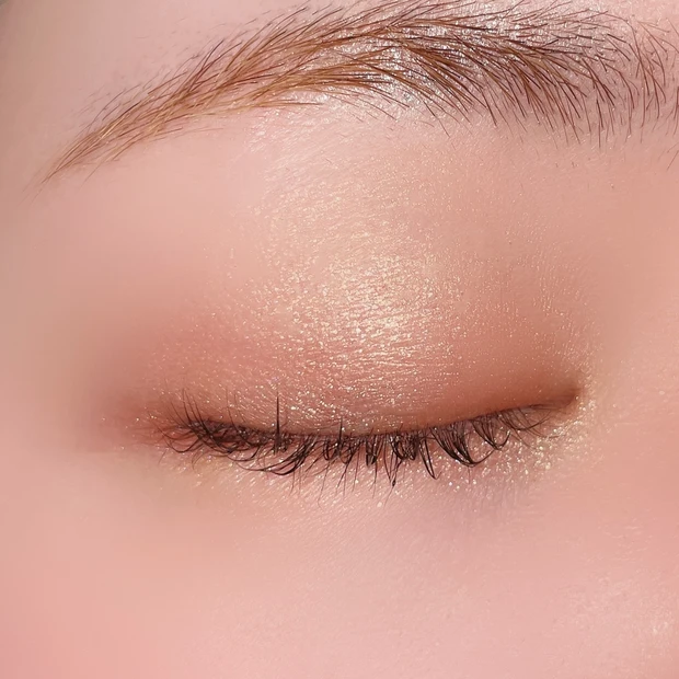 レブロン ダズルアイシャドウクワッド サンセットブリック イエベ プチプラ