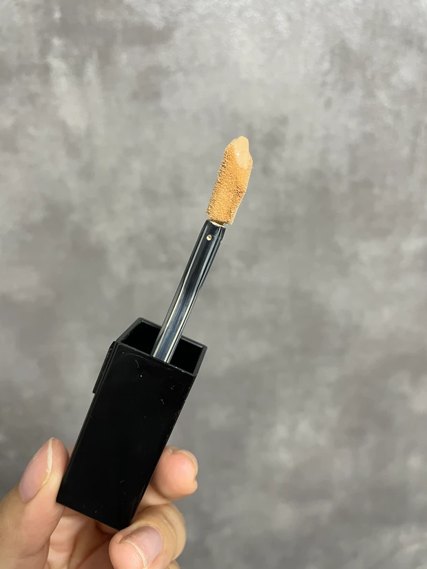 【2024年上半期MYベストコスメ】イヴ・サンローラン💄オールアワーズコンシーラー✨薄膜仕上げなのに悩みが消える！？【マキアベスコス使ってみた&徹底レビュー】_6_1