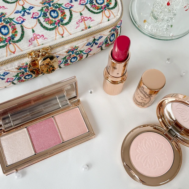 ポールアンドジョー クリスマスコフレ2025 セット内容