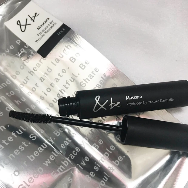 石鹸で落とせるのに発色も粉質も最高!
&beのパレットアイシャドウ_4