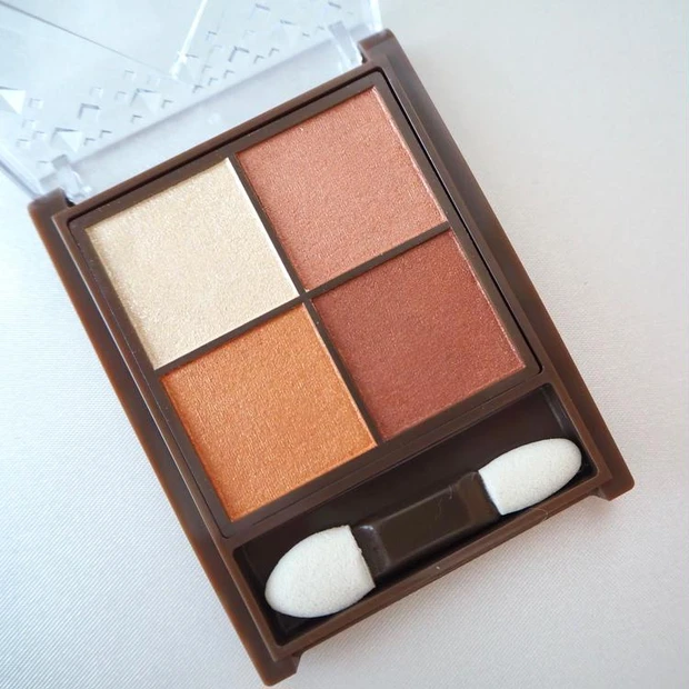 【セザンヌ アイシャドウ】ニュアンスオンアイシャドウ 04 キャメルブラウン