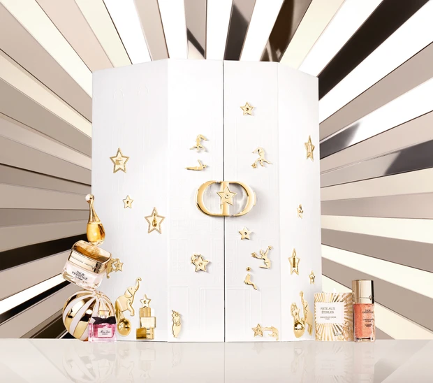 ディオールの豪華アドベントカレンダーが発売中！ 全24品入りの