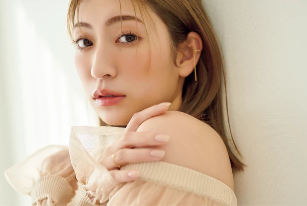 『MAQUIA 4月号』の付録まとめ|b idol ちゅるるんグロス、トランシーノ美白ケアセット、ナンバーズインのマスク、クロミちゃんのステッカーも!_8