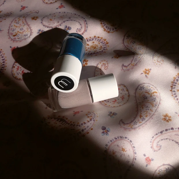 いつものネイルにちょい足し10分!超簡単絵画のようなモザイクフラワーアートネイルの作り方【冬のお出かけネイル】_1_2