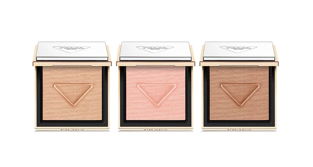 プラダ ライト グローイング パウダー