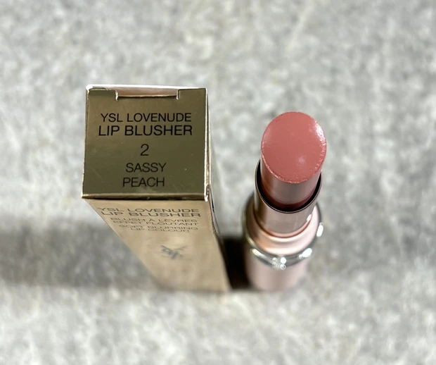 YSL ラブヌード リップスティック　イヴサンローラン　新作　新色　2026 ふわじゅわ　リップ　イエベ　ブルベ　スウォッチ　口コミ　レビュー　1 アンドレスド ピンク　2 サッシー ピーチ　　5 アップル シン