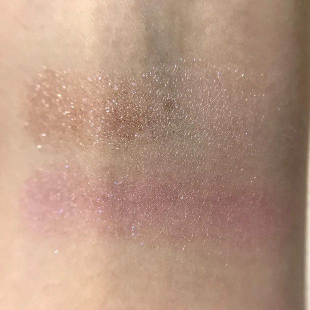 フェイスグロウカラーSP1 アイカラーデュオ11比較スウォッチ