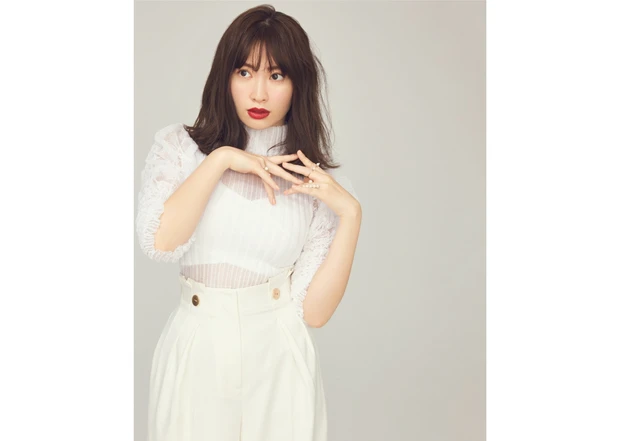 小嶋陽菜さん-2