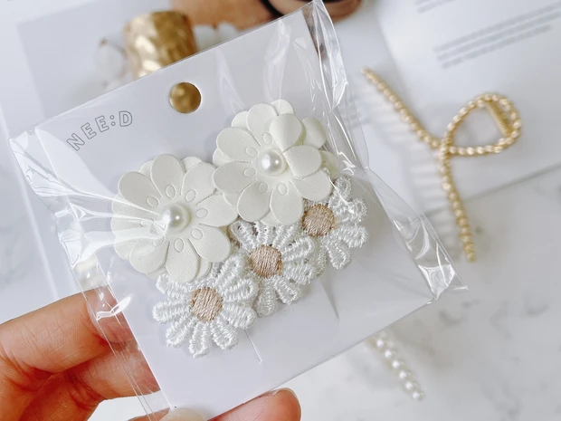 【3coins購入品】all300円！ヘアアクセサリーが可愛すぎた♡不器用さん必見！誰にでも出来る簡単で可愛いヘアアレンジ紹介 ⸒⸒ ピアスもあるよ⋆*_4_1