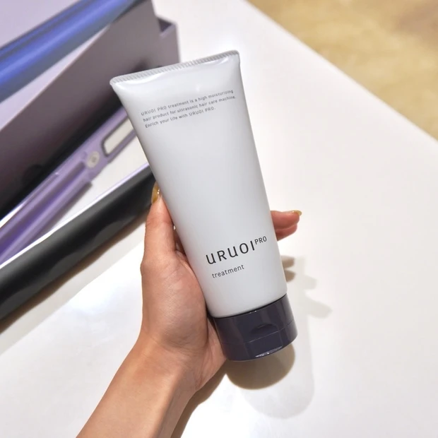 URUOI PRO ウルオイプロ ヘアケア トリートメント うねり髪 ダメージヘア ちゅるん髪 髪ツヤ エイジングケア 30代 ホームケア 艶髪 ツヤ サロン 疎水化 疎水性 時短ケア 超音波 超音波プレート 赤色LED 赤外線