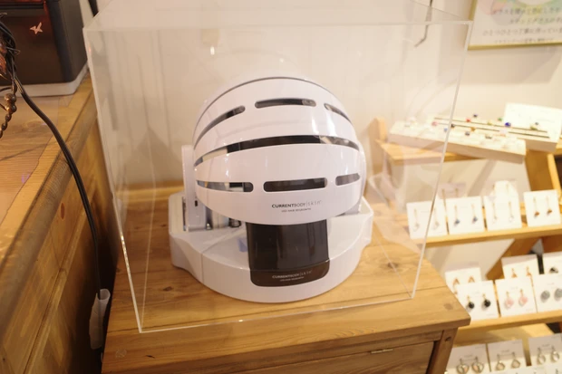 CURRENTBODYって知ってる？髪も“光”でケアする時代へ_2