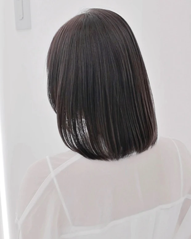 開運ヘア　2026年　髪型　ミディアム　ミディアムヘア　暗髪　レイヤー　バッグ　COA　ゆうだい