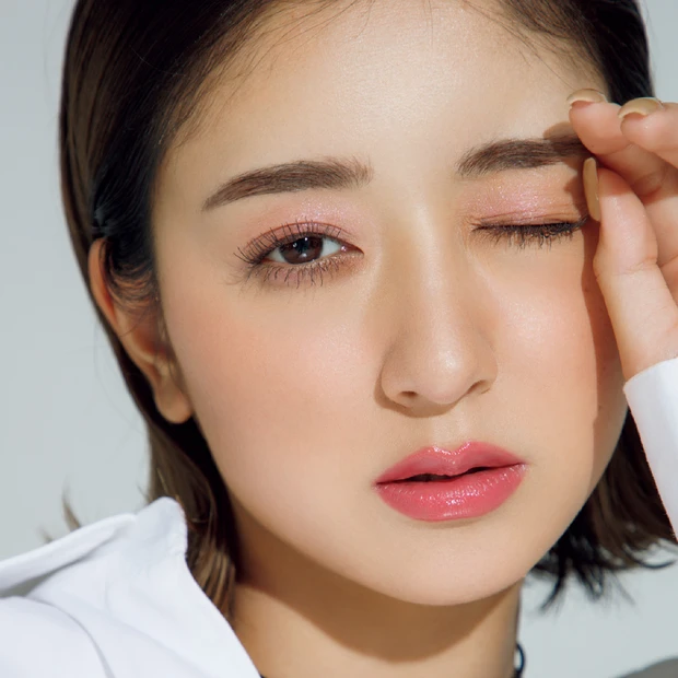 夏リップは“ちょっと派手”くらいが気分！ 注目アーティスト・NAYAさん…