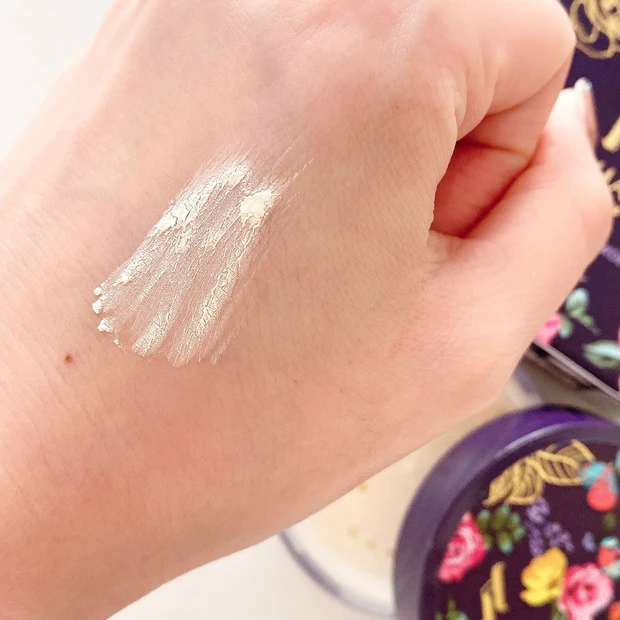 【テカリ防止の救世主】知らなきゃ損！今話題の海外コスメ、徹底レビュー！_2_2