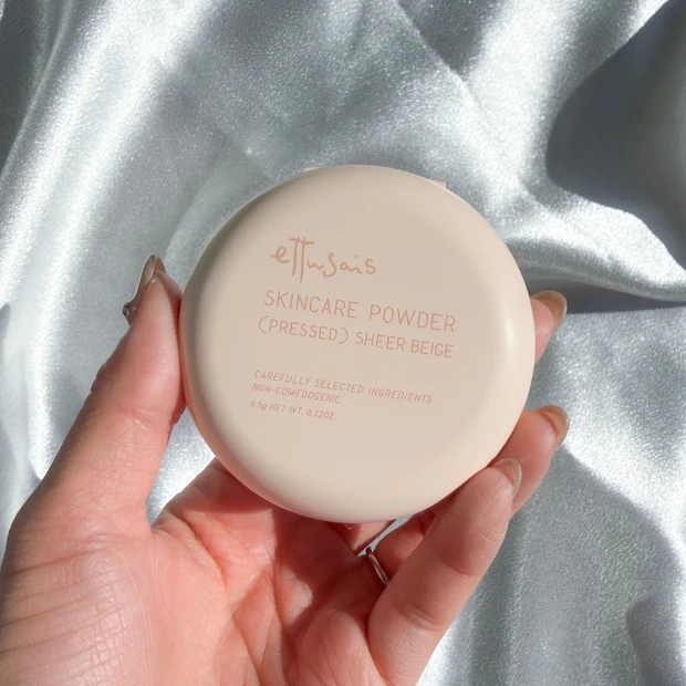 ettusais スキンケアパウダー(プレスト) シアーベージュ