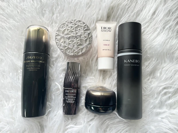 【自己紹介】マキアインフルエンサー１年目のえみです！ これから忙しいママでも綺麗になれるセルフ美容術について発信していきます♪_1