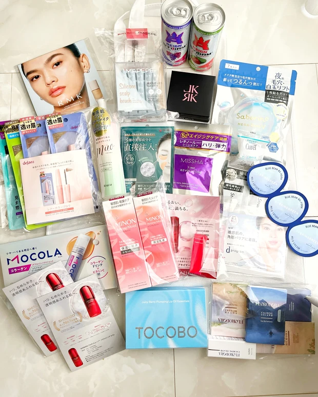 2025 11月 MAQUIAサロン お土産