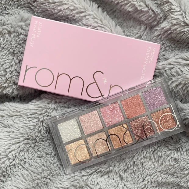 キラキラアイシャドウ