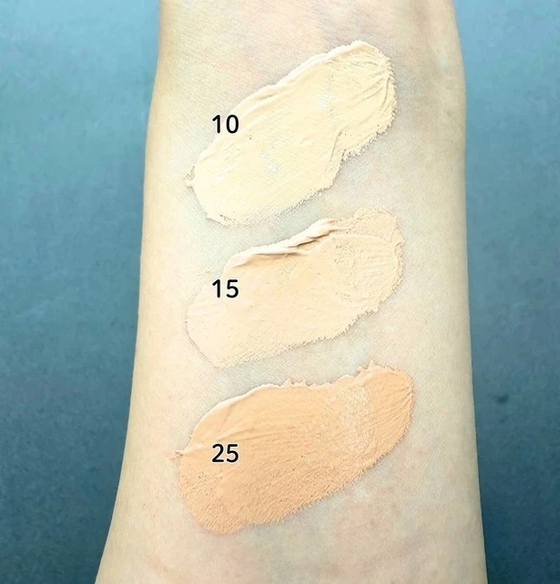 SUQQU スキンケア クリーム ティントの全色スウォッチ