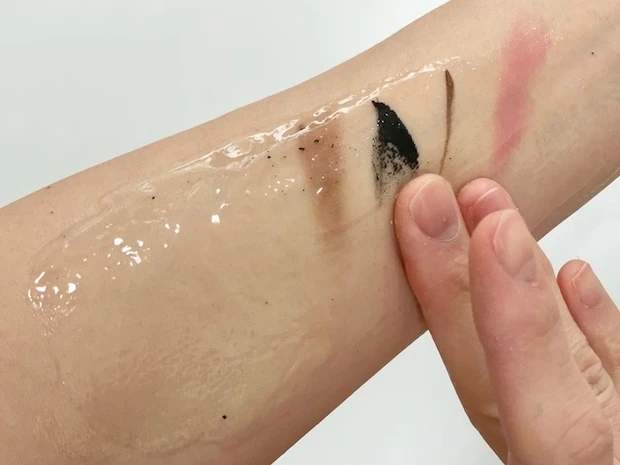 「エリクシール クリアホットクレンジングジェル」