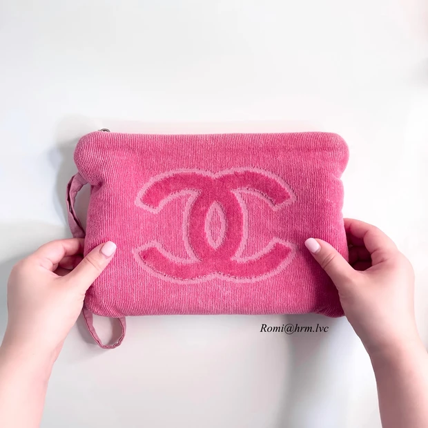 ポーチの中身 Romi 